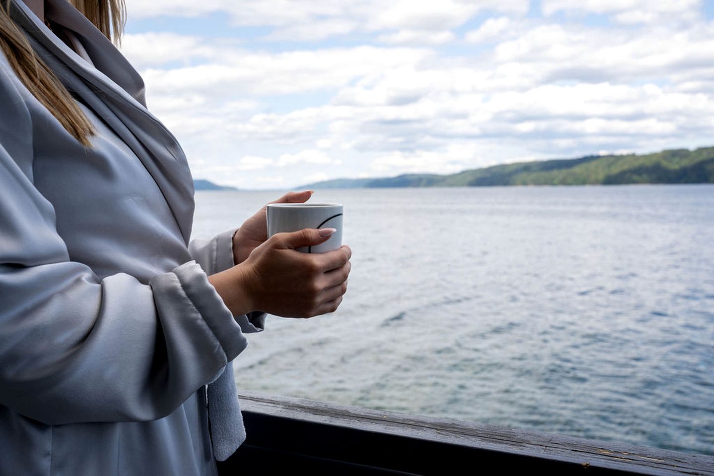 Gorgeous, Waterfront Beach Cottage on Oyster Bay with Easy Access to Olympic National Park