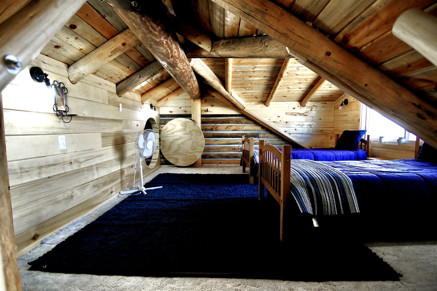 Gorgeous Wooden Rustic Cabin in Blanding, Utah
