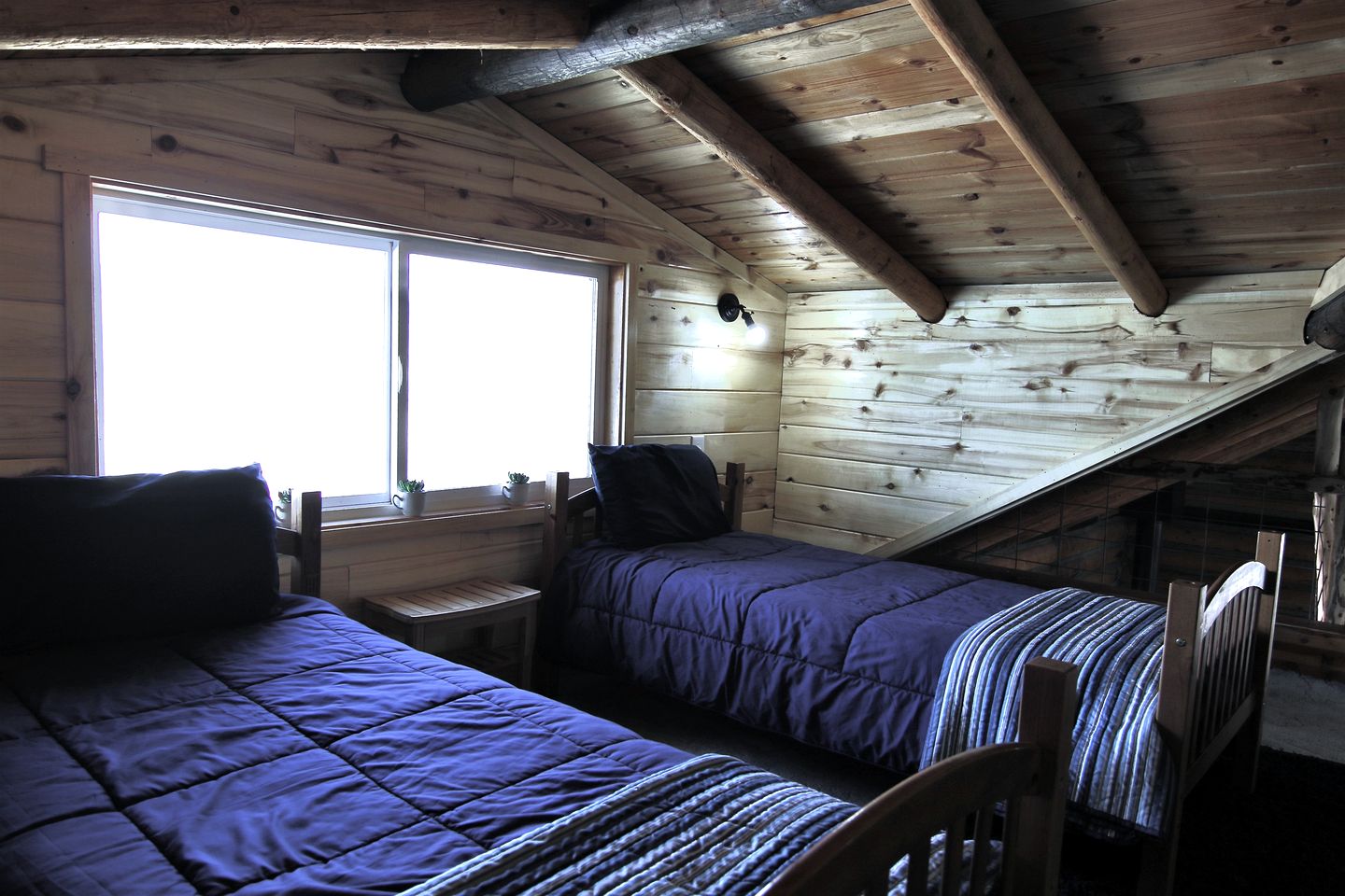 Gorgeous Wooden Rustic Cabin in Blanding, Utah