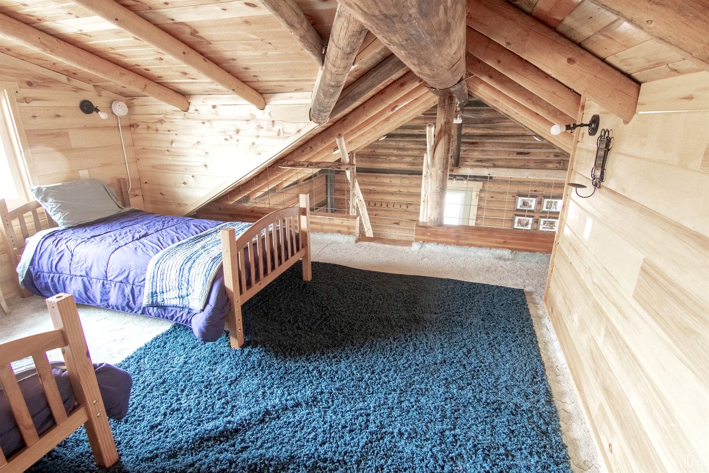 Gorgeous Wooden Rustic Cabin in Blanding, Utah