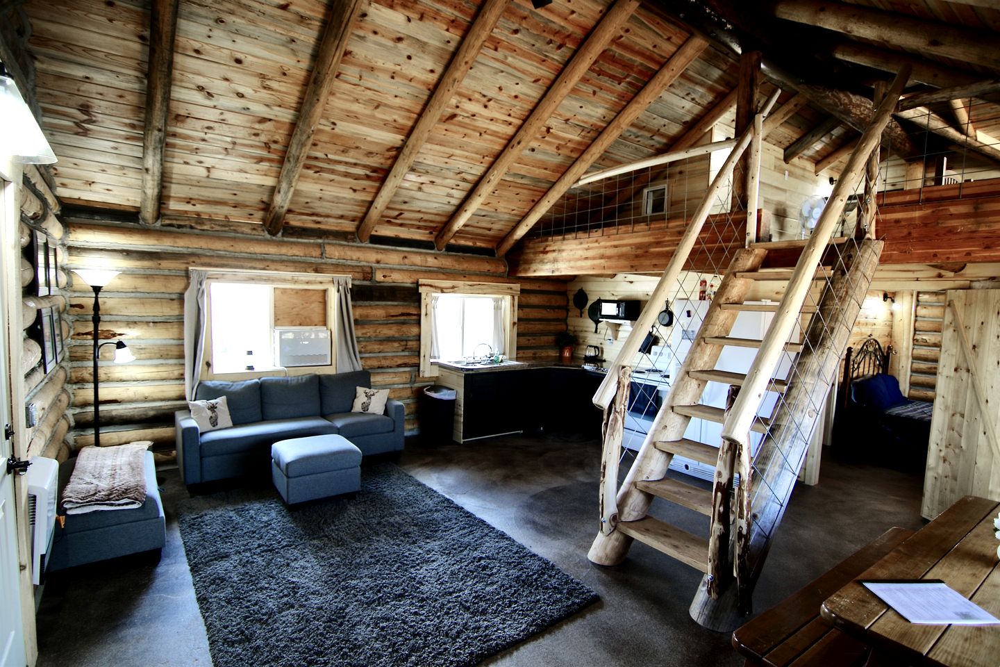 Gorgeous Wooden Rustic Cabin in Blanding, Utah