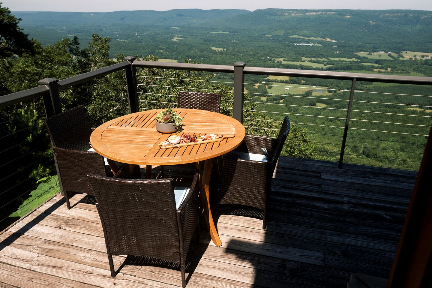 Gorgeous Tea House for Two with Incredible Views for the Ultimate Romantic Escape near Menlo, Georgia