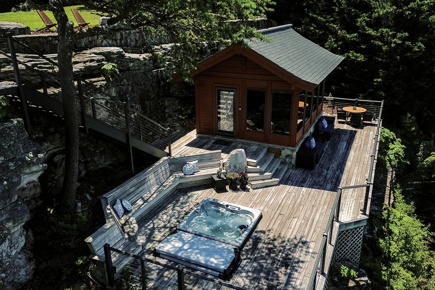 Gorgeous Tea House for Two with Incredible Views for the Ultimate Romantic Escape near Menlo, Georgia