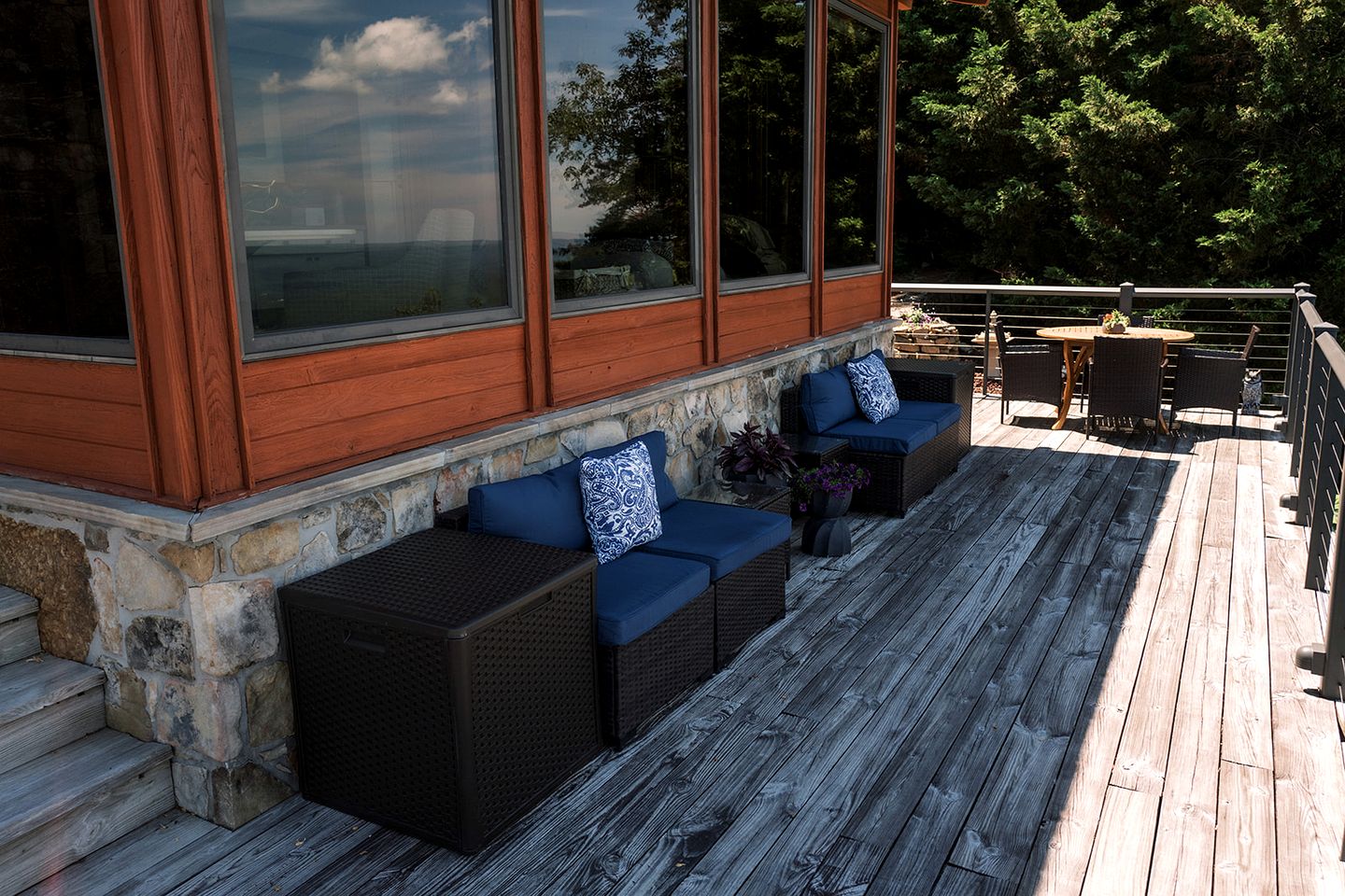 Gorgeous Tea House for Two with Incredible Views for the Ultimate Romantic Escape near Menlo, Georgia