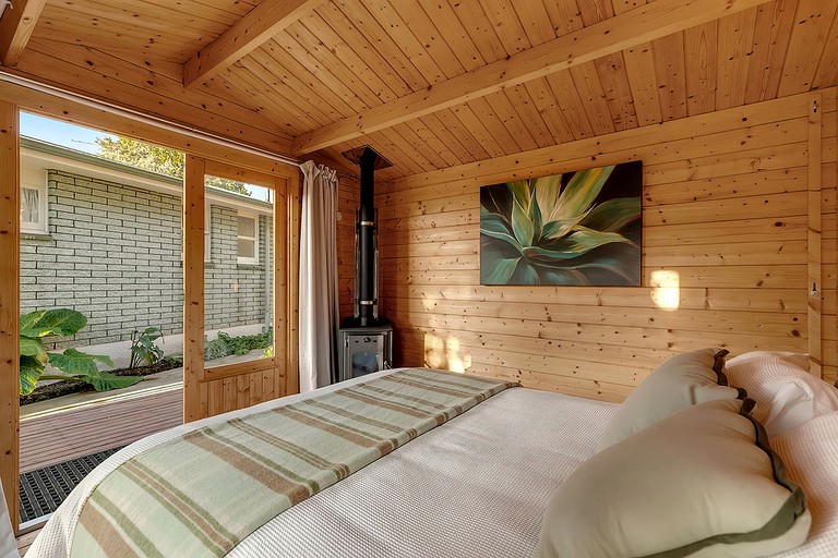 Cabins (New Zealand, Otaki, North Island)