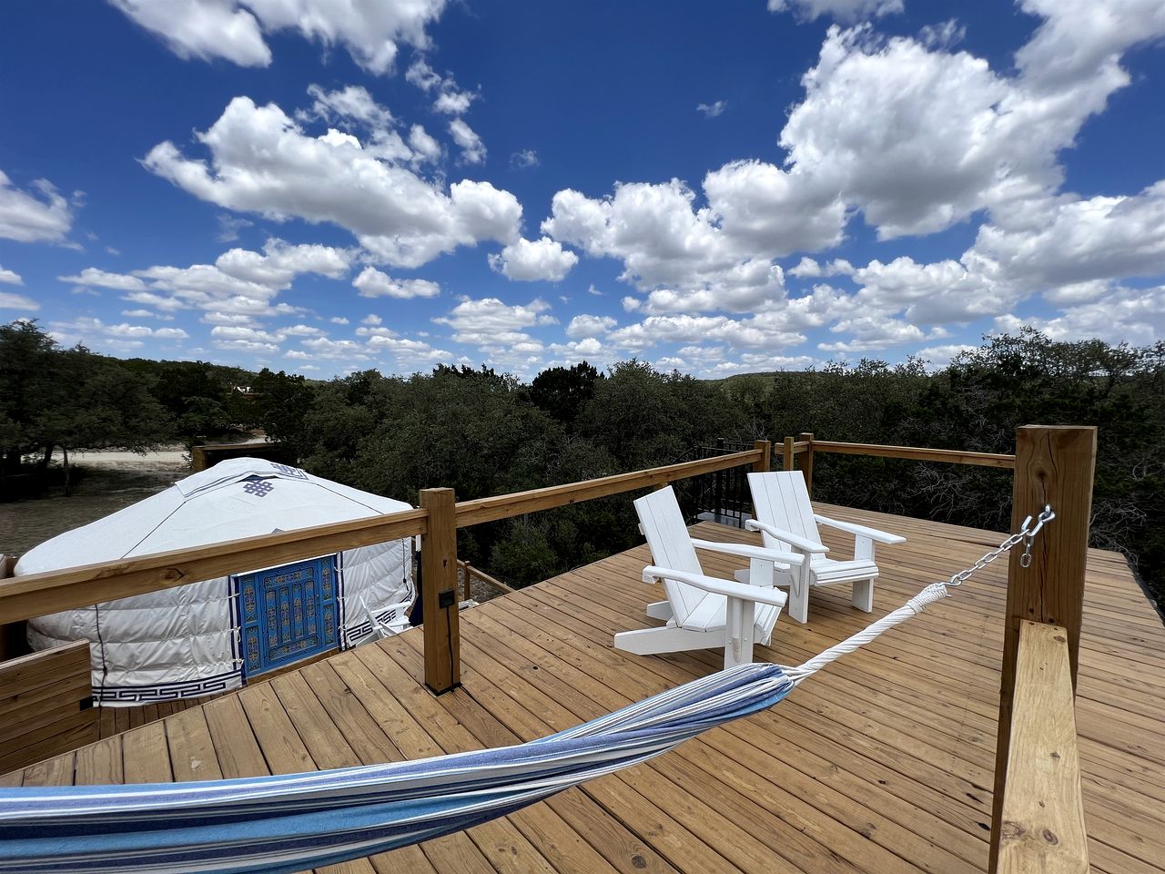 Peaceful Couples Yurt with Hot Tub in Dripping Springs, Texas