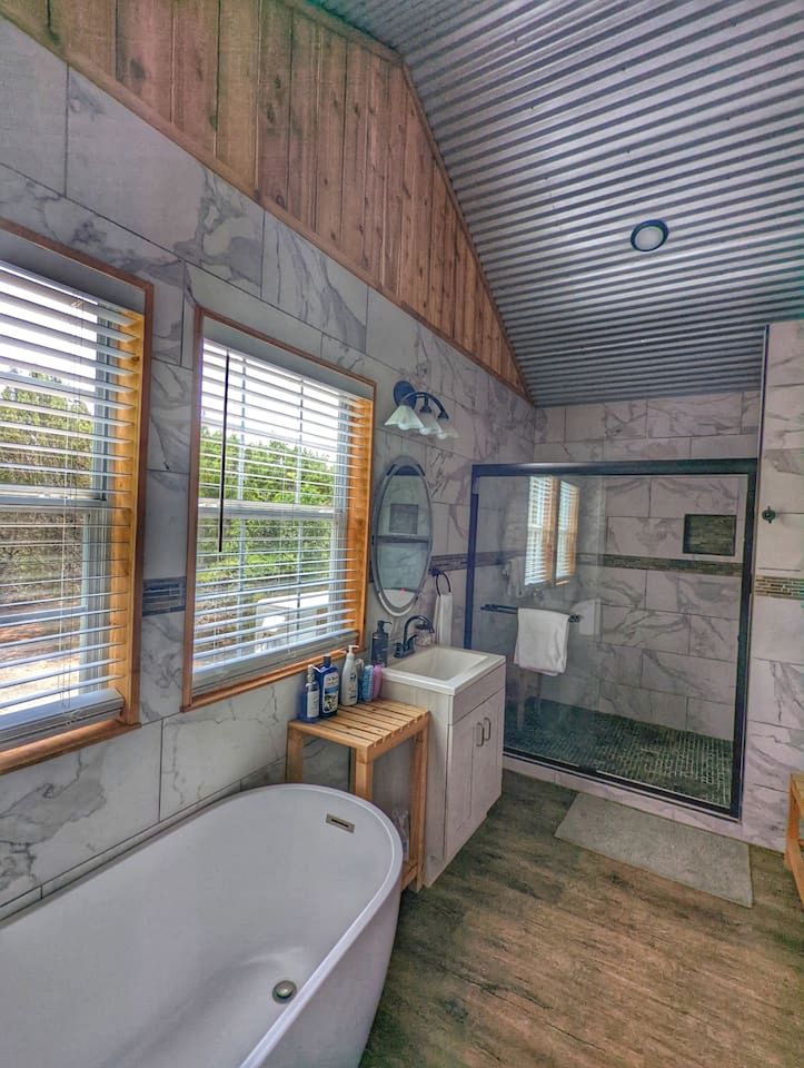 Sunflower - Hot Tub on porch,  Granbury, TX