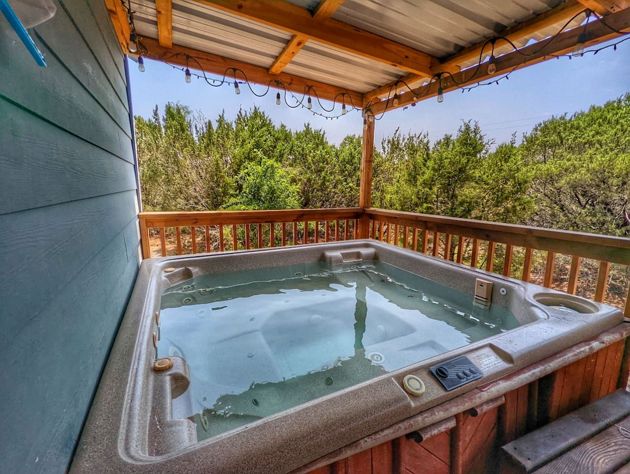 Sunflower - Hot Tub on porch,  Granbury, TX