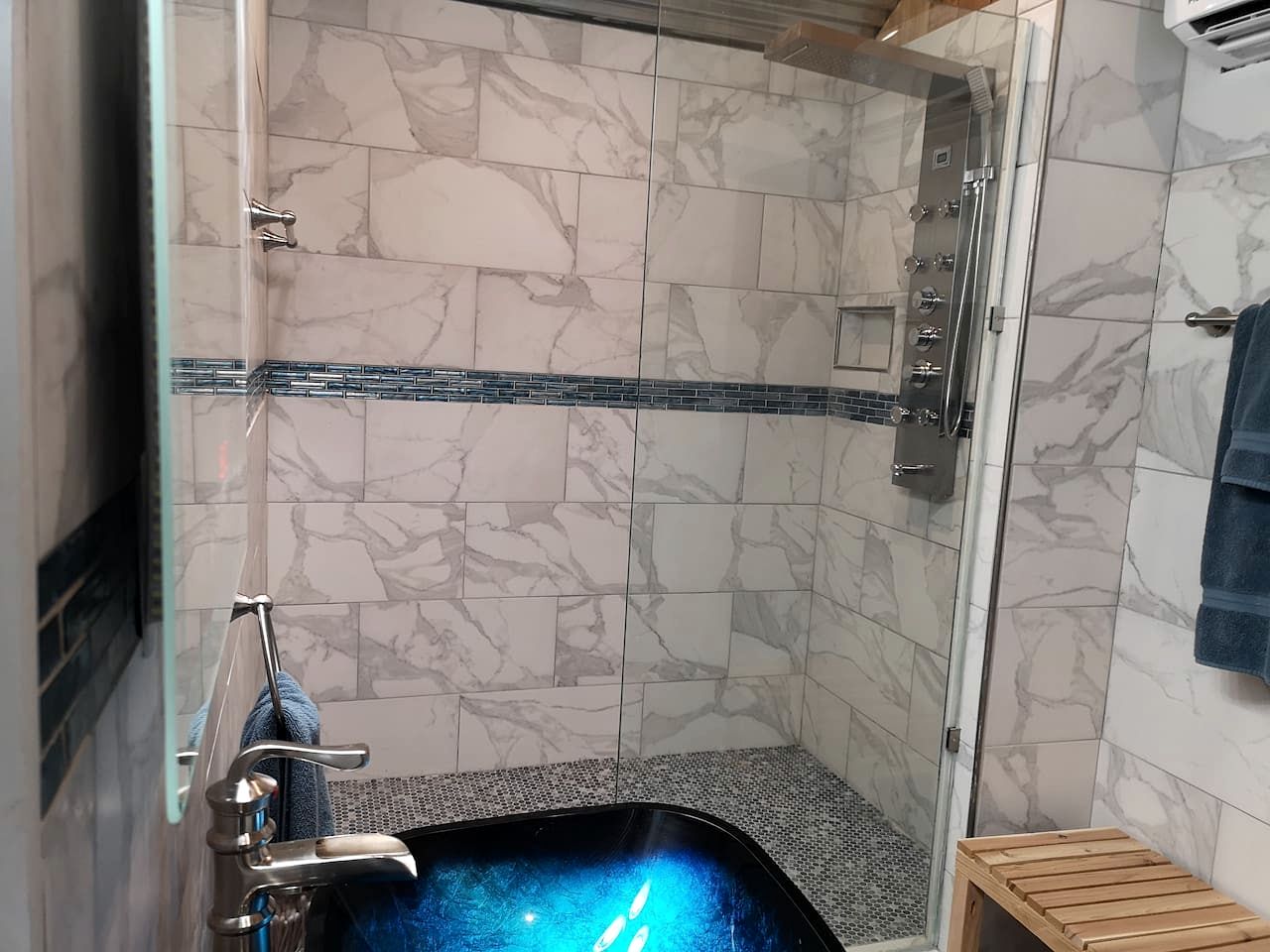 Romantic Granbury Cabin Ideal for a Texas Getaway