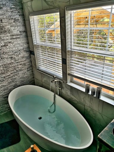 Cabins (United States of America, Granbury, Texas)