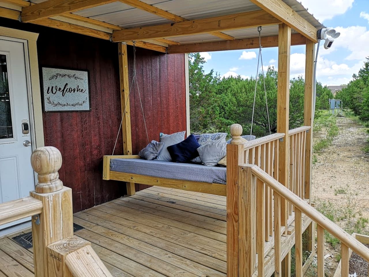 Romantic Granbury Cabin Ideal for a Texas Getaway