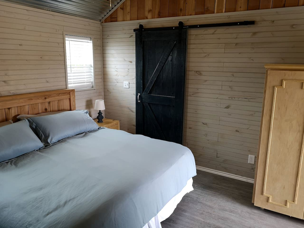 Romantic Granbury Cabin Ideal for a Texas Getaway