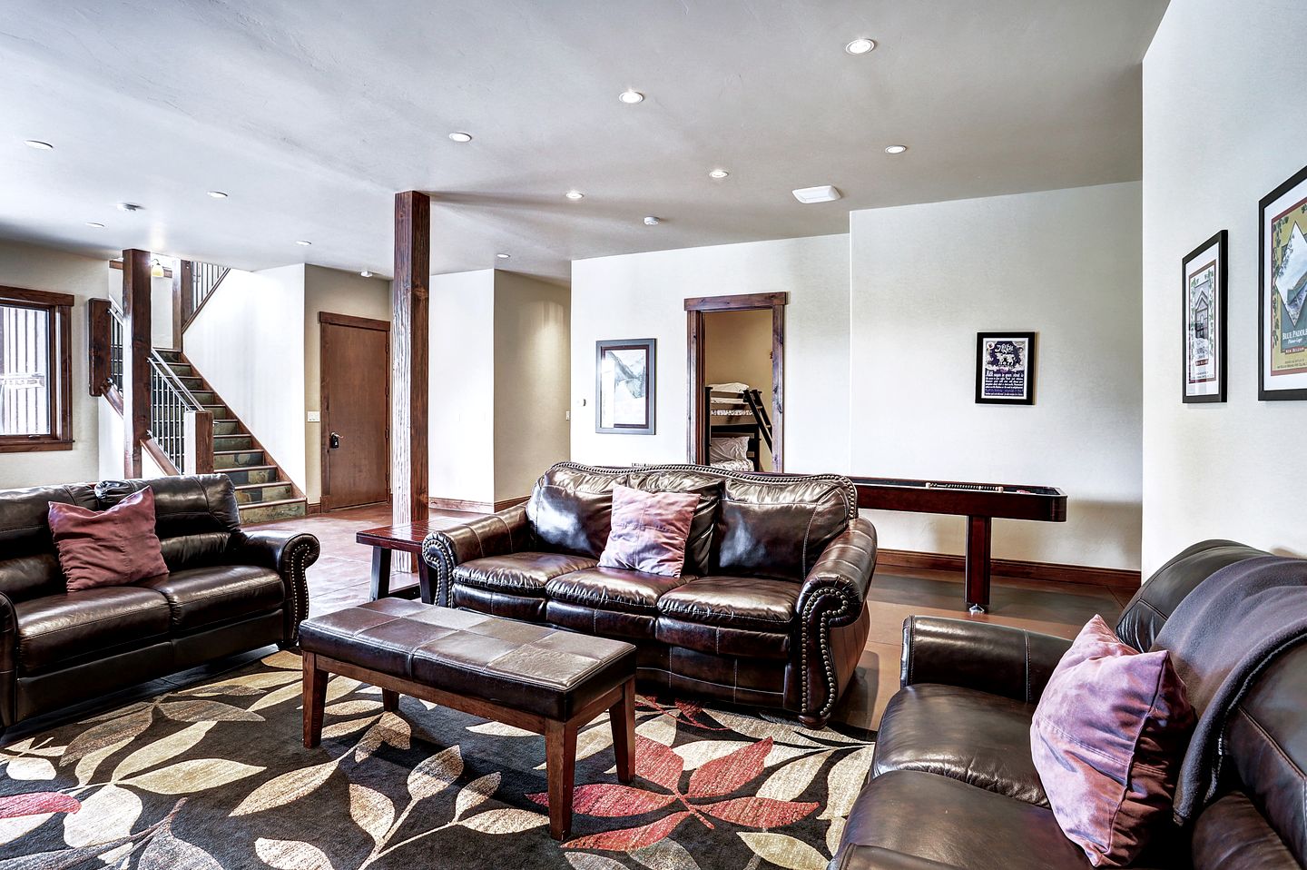 Luxury Mountain Retreat with Hot Tub and Games Room for Family Getaways in Breckenridge, Colorado