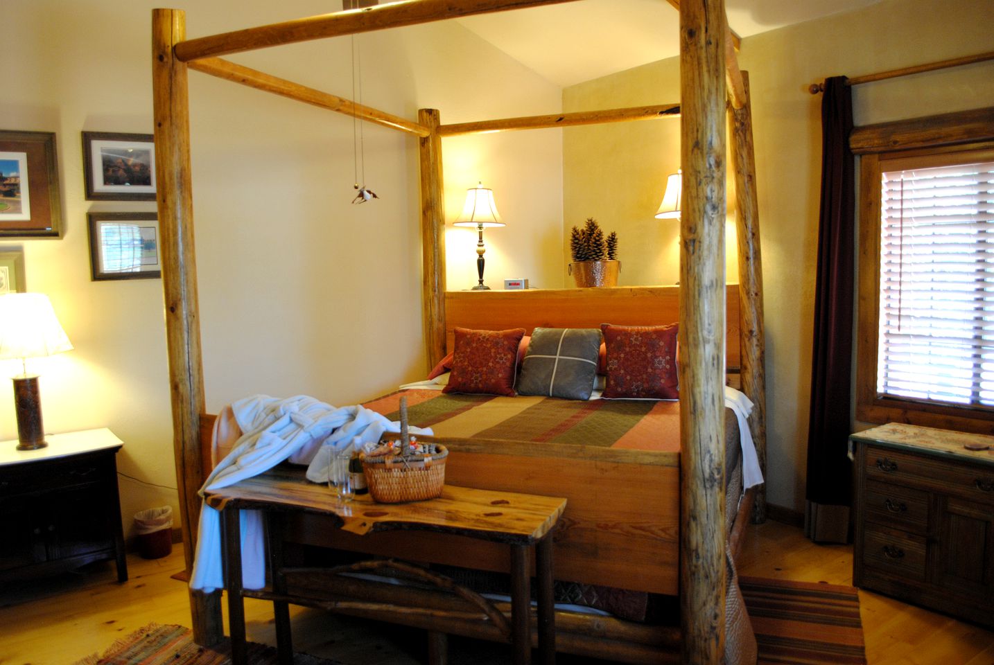 Cozy Suite Rental for Two in Bed and Breakfast near Flagstaff, Arizona