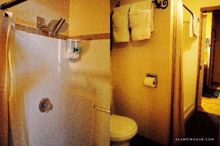 Cabins (Williams, Arizona, United States)