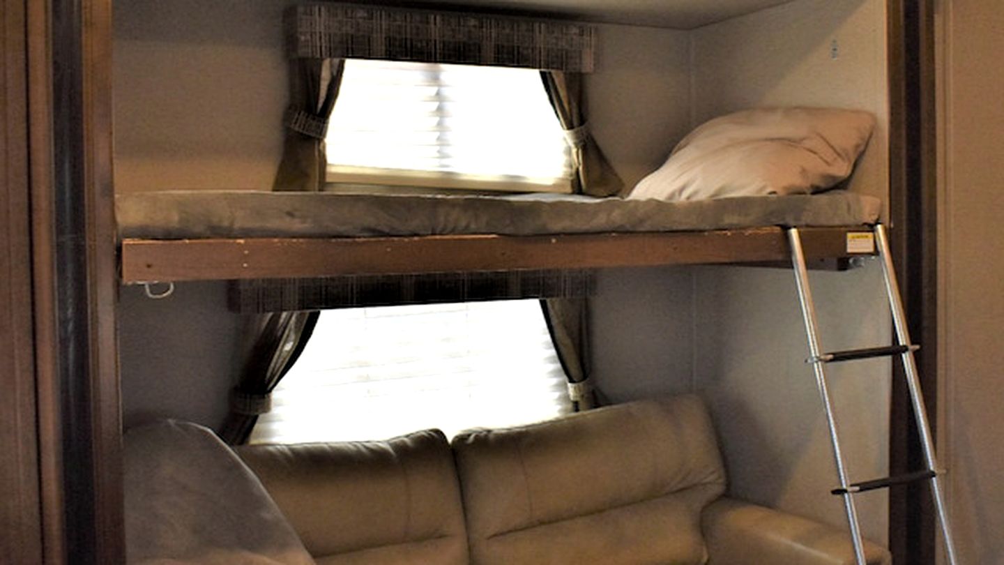 Inviting RV Suite with Private Deck, Grill & Firepit Near Williams, Arizona