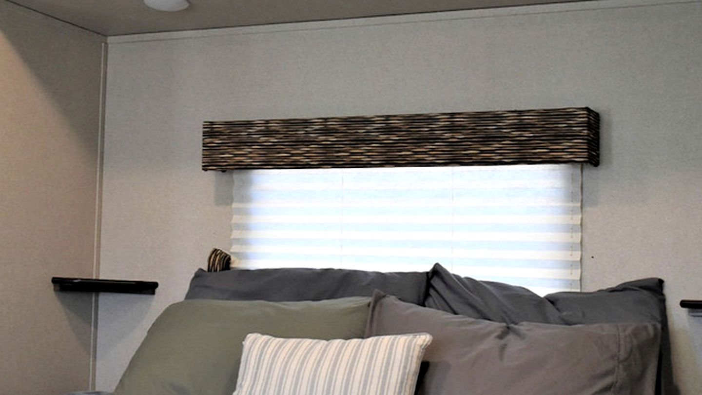 Charming RV Suite with Loft & Firepit Near Williams, Arizona