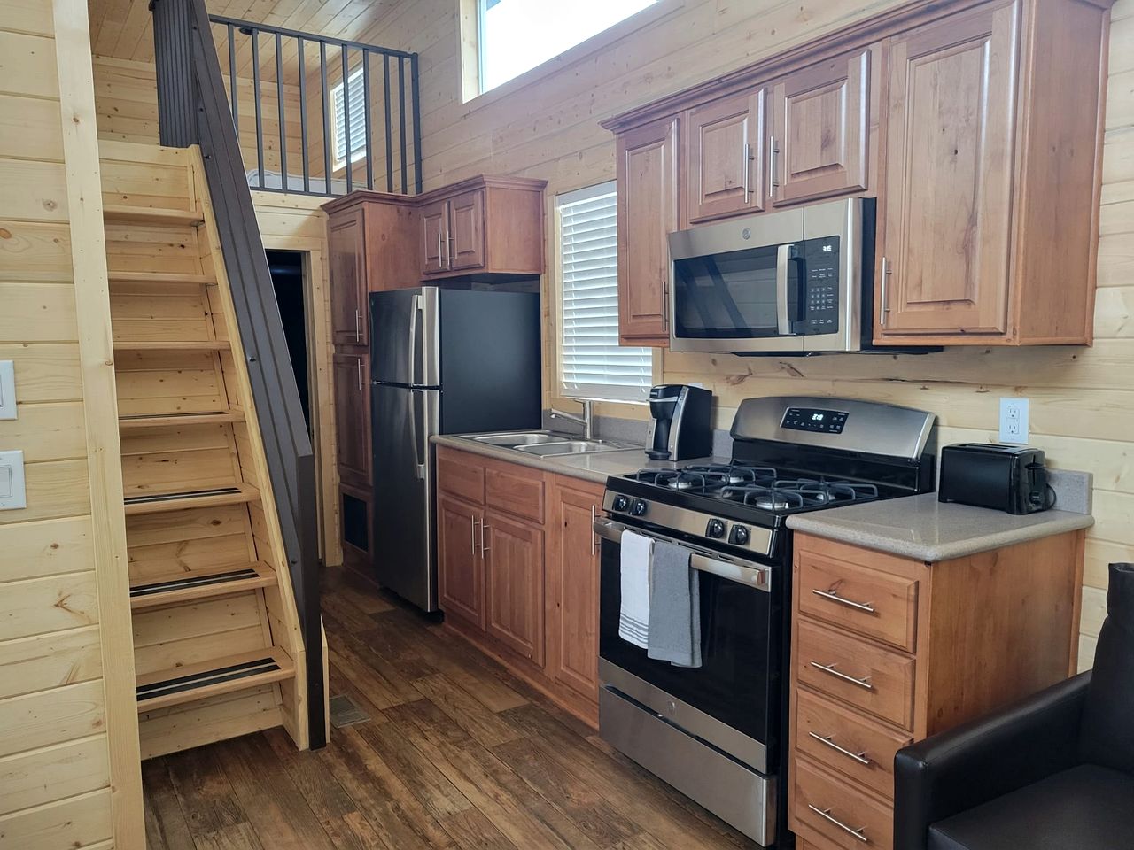Luxury Glamping Experience in a Serene Tiny Home Setting in Williams, Arizona