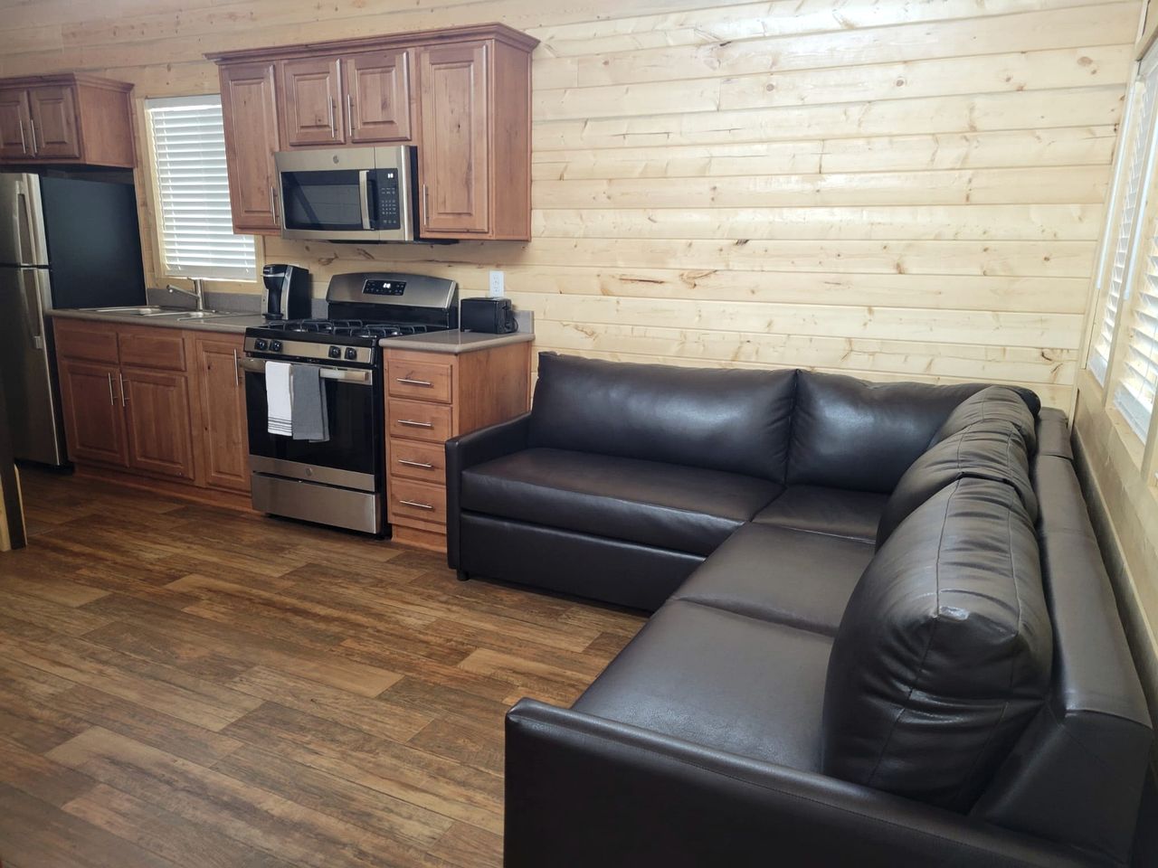 Peaceful Desert Escape in a Stylish New Tiny Home in Williams, Arizona