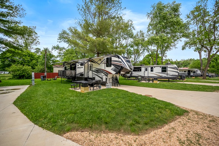 Caravans (United States of America, Branson, Missouri)