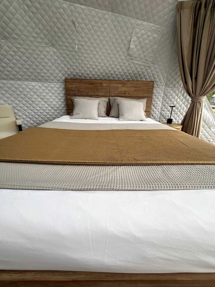 Stylish Glamping Dome with Forest Views near Bruce Peninsula Park in Tobermory, Ontario