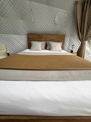 Yurts (Canada, Miller Lake, Ontario)