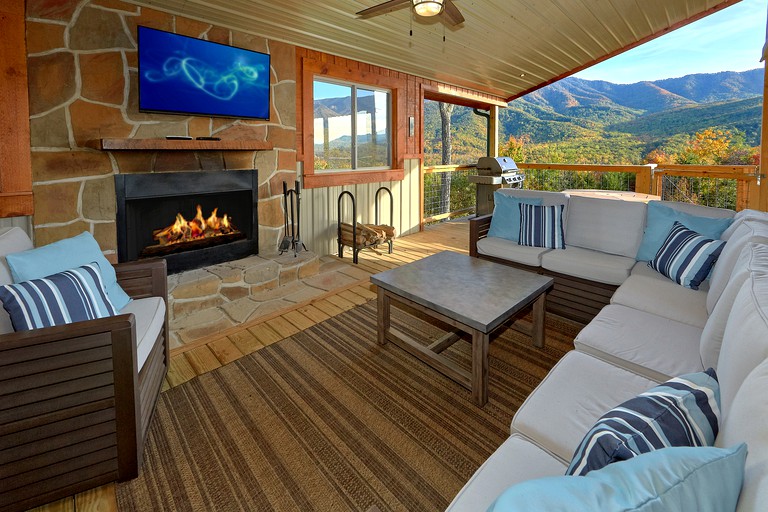 -- (United States, Gatlinburg, Tennessee)