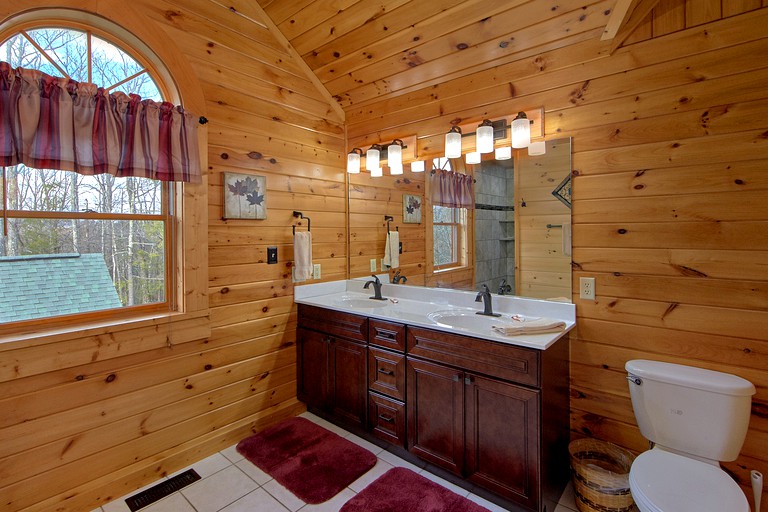 -- (United States, Gatlinburg, Tennessee)