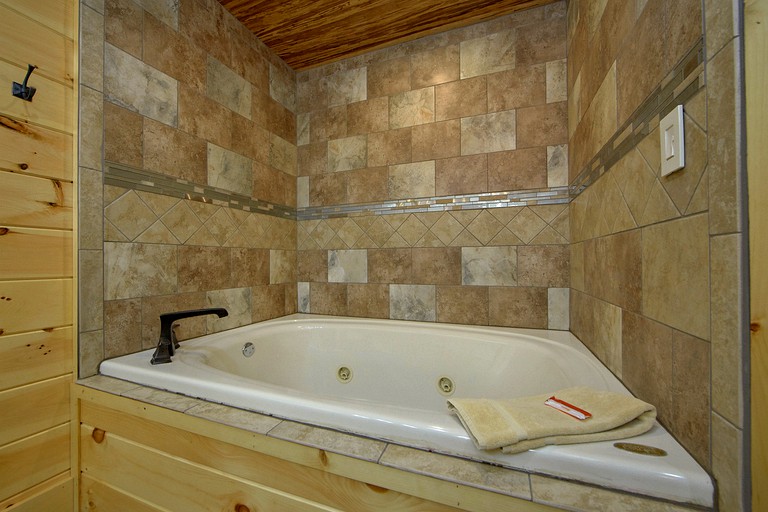 -- (United States, Gatlinburg, Tennessee)