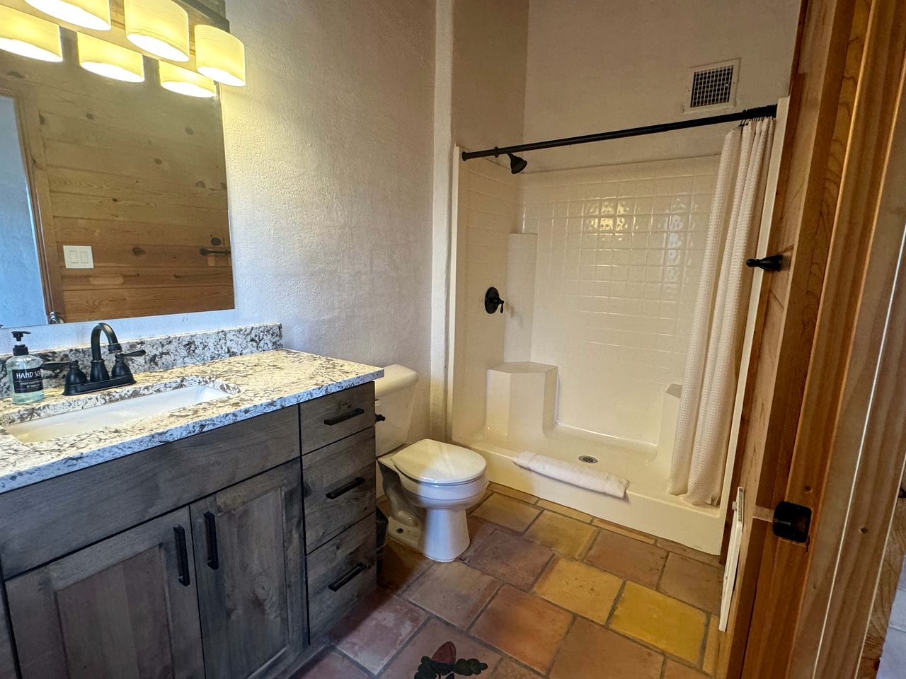 Newly Renovated Vacation Rental near Zion National Park, the Perfect Base for Family Adventures in Orderville, Utah