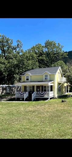 Cabins (United States of America, Keystone, South Dakota)