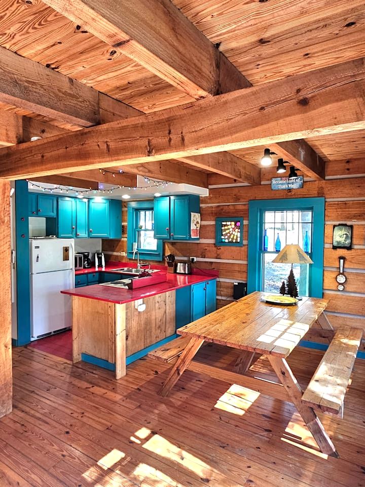 Secluded Pet Friendly Cabin on 34 Acres of North Carolina Forest, with Mountain and River views