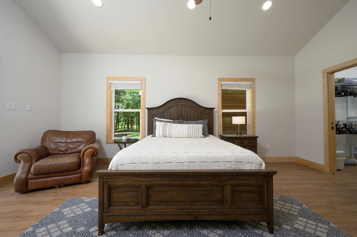 Enchanting Riverside Cabin Retreat with Mountain Views near Sardis Lake Oklahoma