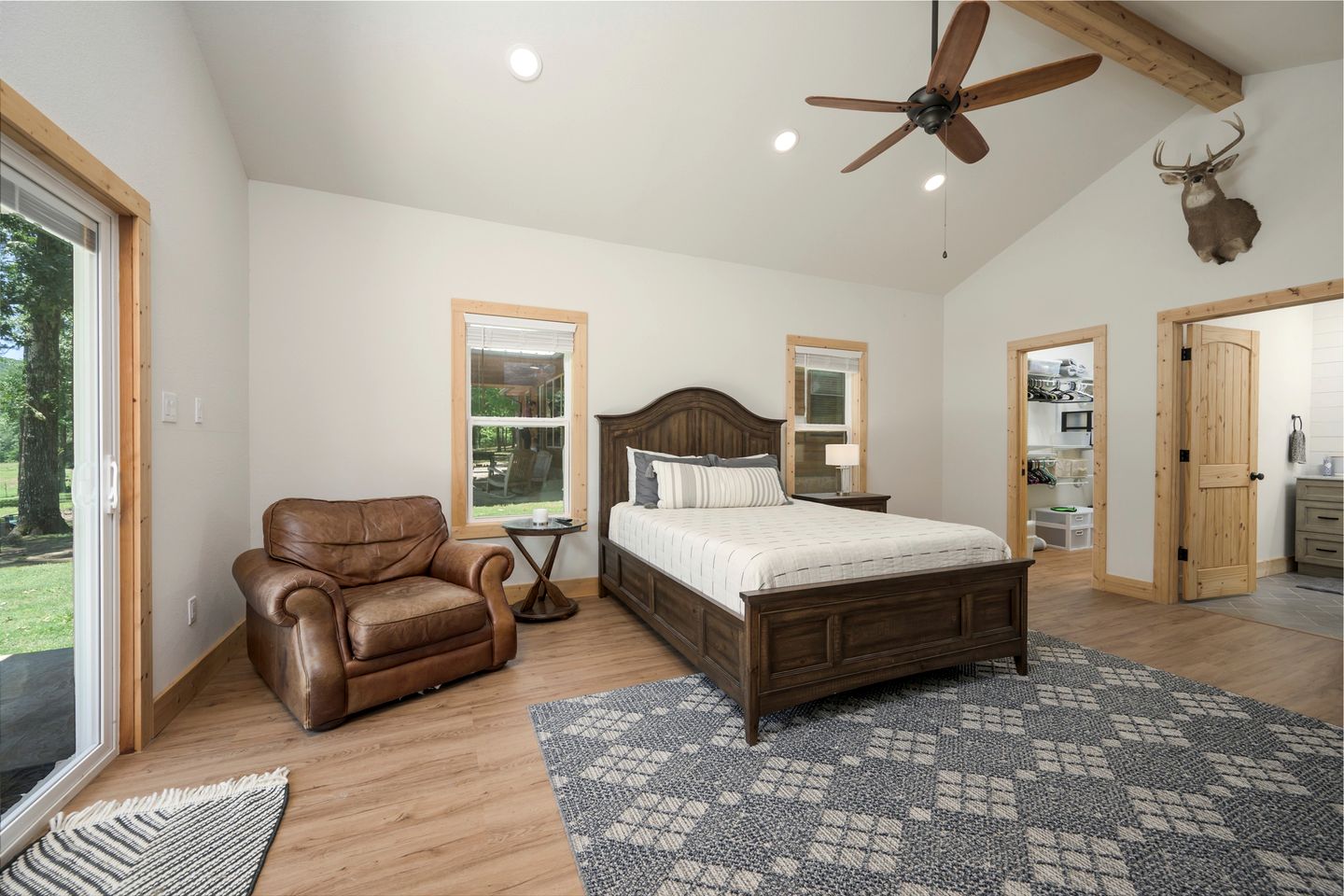 Enchanting Riverside Cabin Retreat with Mountain Views near Sardis Lake Oklahoma