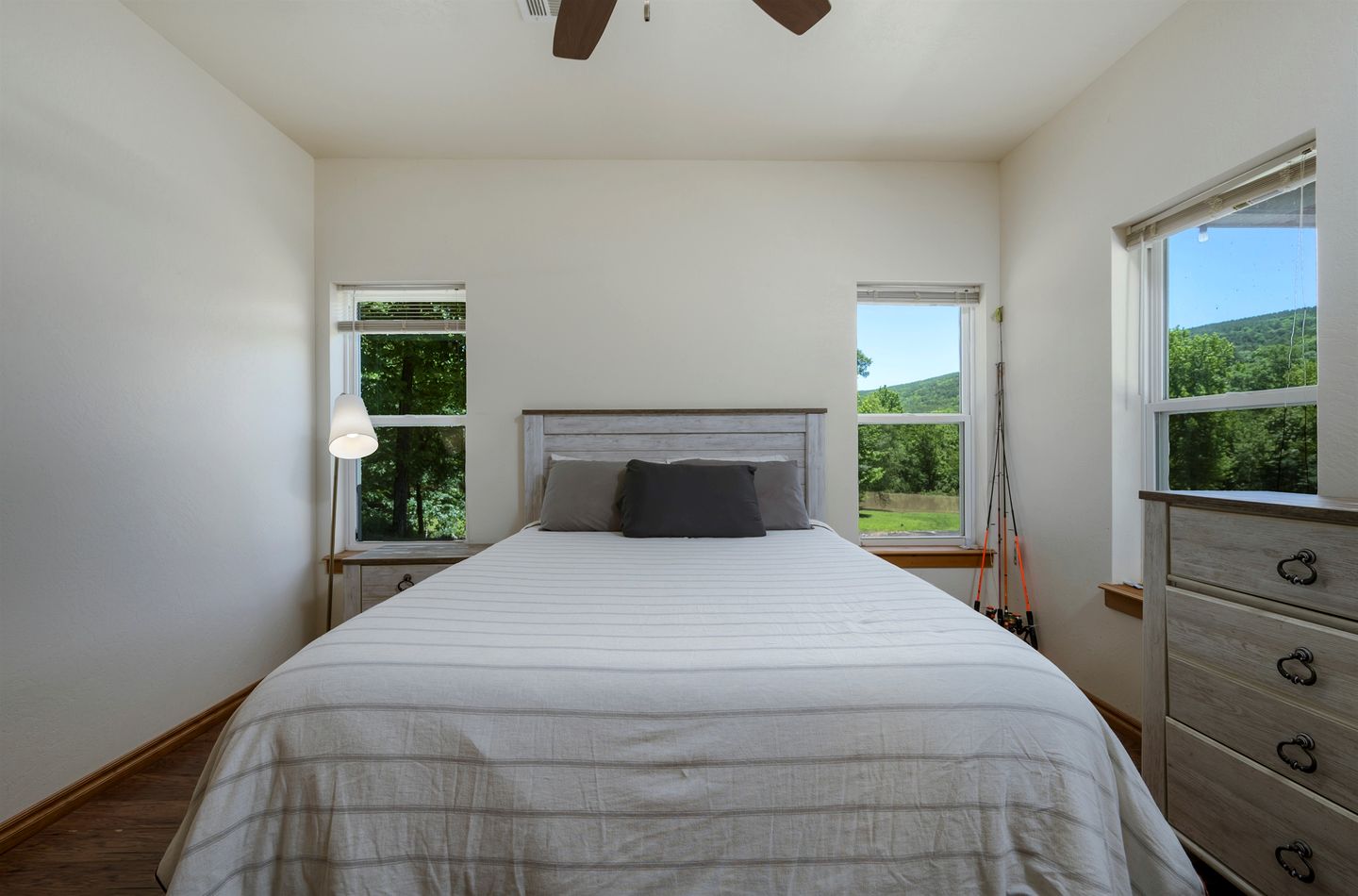 Enchanting Riverside Cabin Retreat with Mountain Views near Sardis Lake Oklahoma