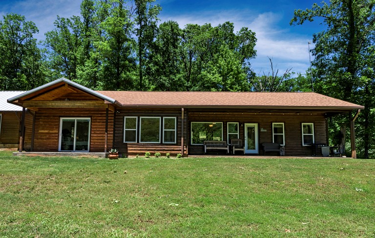 Cabins (United States of America, Nashoba, Oklahoma)