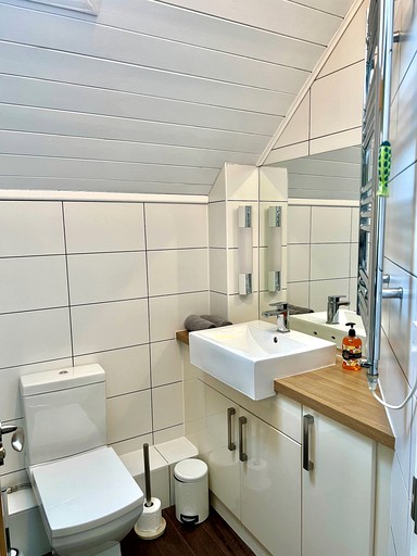 Vacation Rentals (United Kingdom, --, --)
