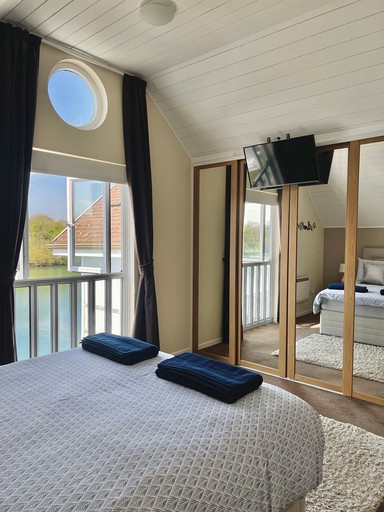 Vacation Rentals (United Kingdom, --, --)