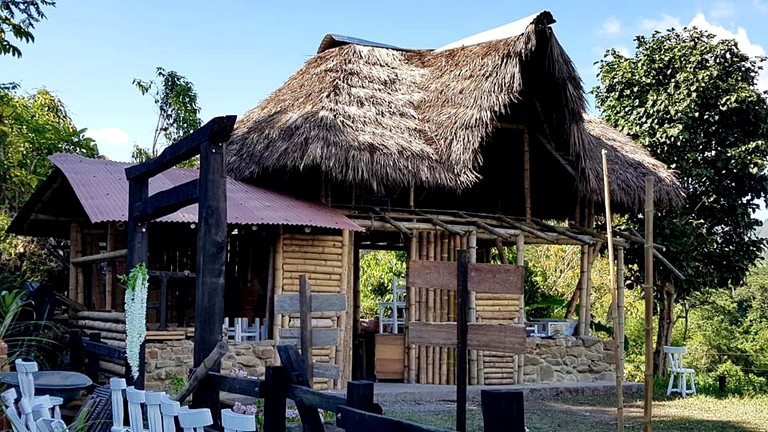 Cabins (El Peñón, Cundinamarca, Colombia)