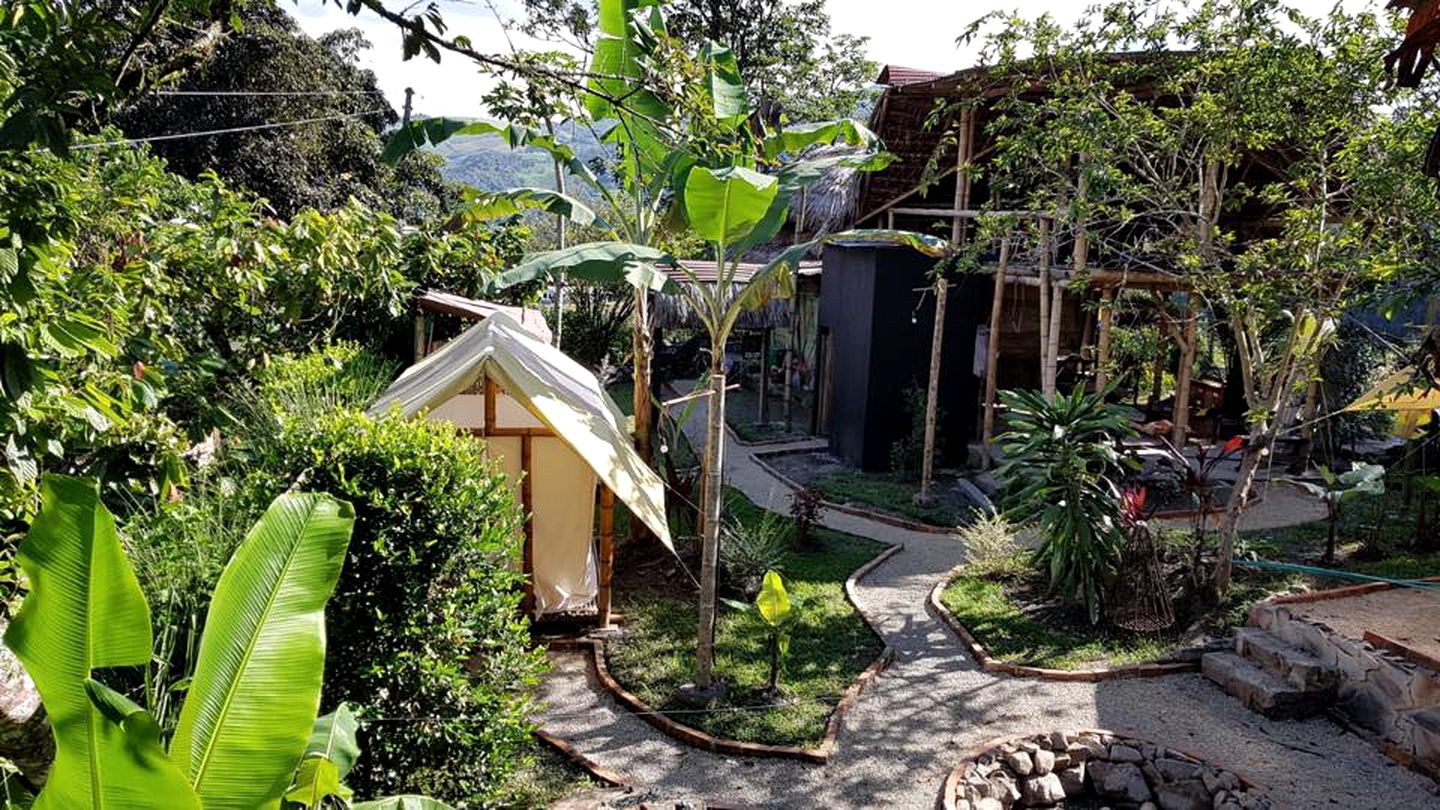 Remote Cabin Rental Surrounded by Nature in El Peñón, Cundinamarca, Colombia