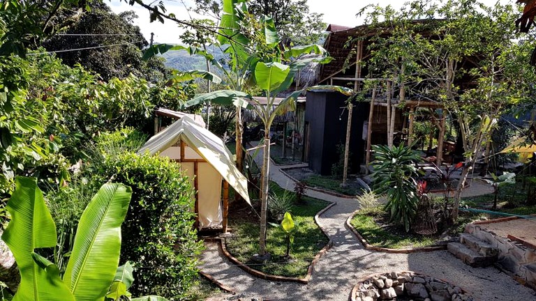 Cabins (El Peñón, Cundinamarca, Colombia)