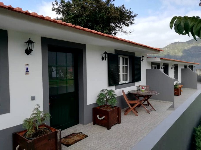 Cottages (São Vicente, Madeira, Portugal)