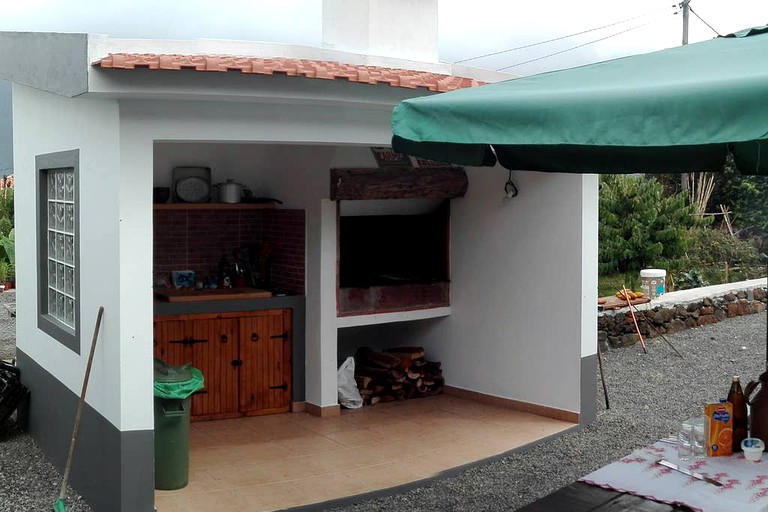 Cottages (São Vicente, Madeira, Portugal)