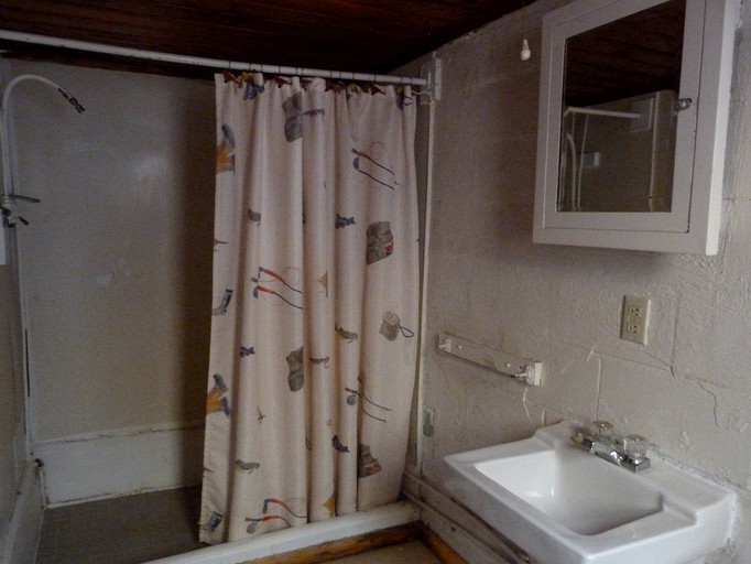 Cabins (Danbury, Wisconsin, United States)