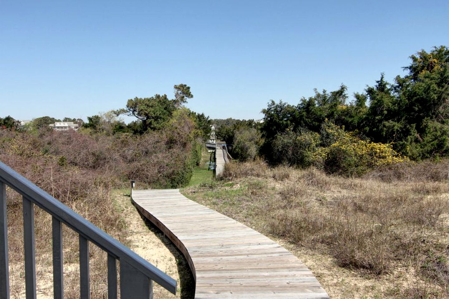 Vacation Rental for Families with Access to Pool and Tennis Courts in Holden Beach, North Carolina