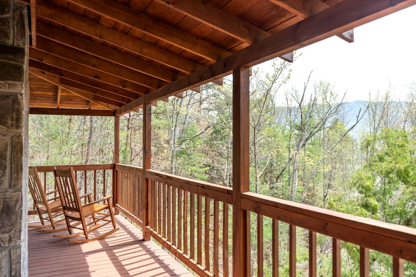 Renovated Cabin Near Great Smoky Mountains National Park, Tennessee