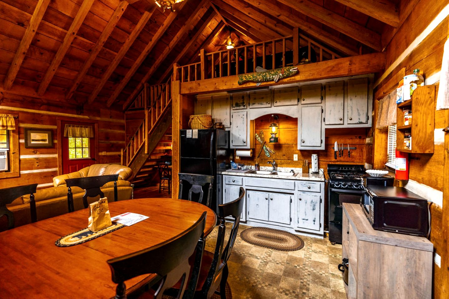 Great Cabins Ideal for Groups Getaways in Copperhill, Tennessee