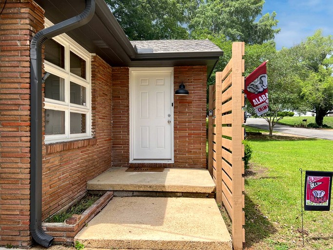 Cabins (United States of America, Northport, Alabama)