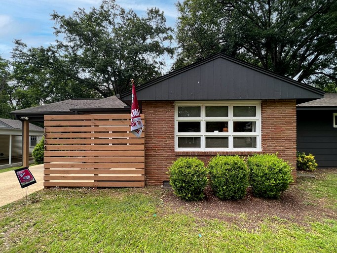 Cabins (United States of America, Northport, Alabama)