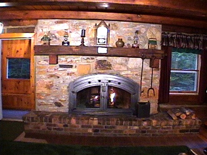 Log Cabins (Beech Mountain, North Carolina, United States)